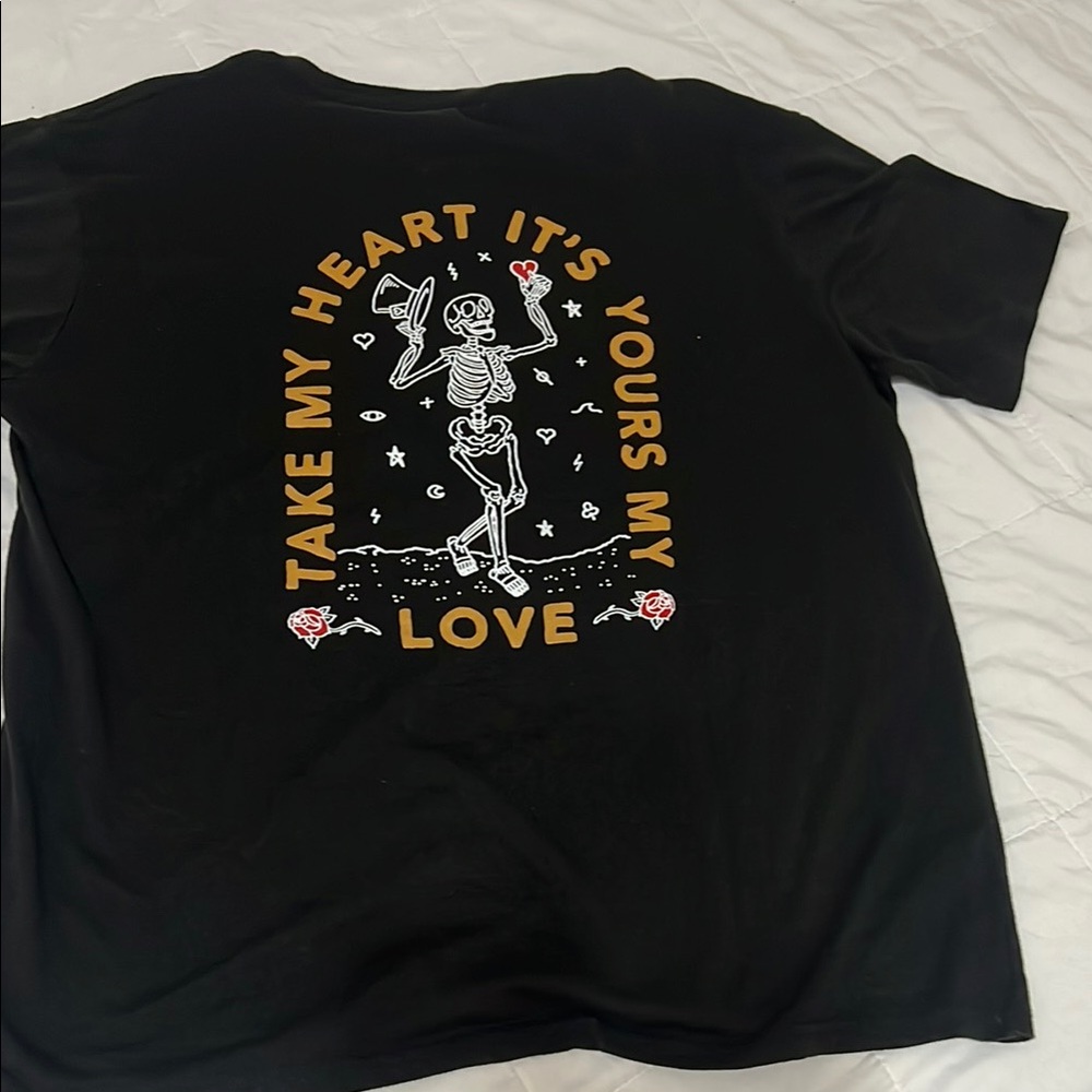 The Southern Pines graphic T shirt!
